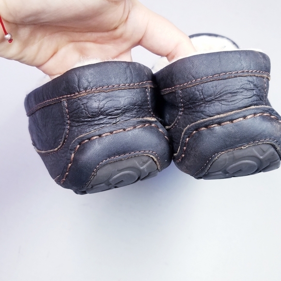 UGG |‎ Mens Sherpa Lined Slippers size 12, Brown